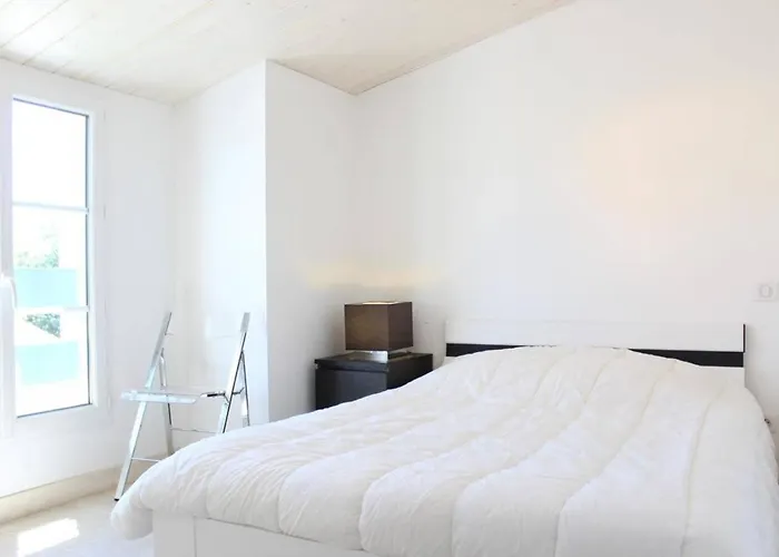 Maison 4 Pieces- 6 Couchages- Saint-denis D'oleron Sdo000-070