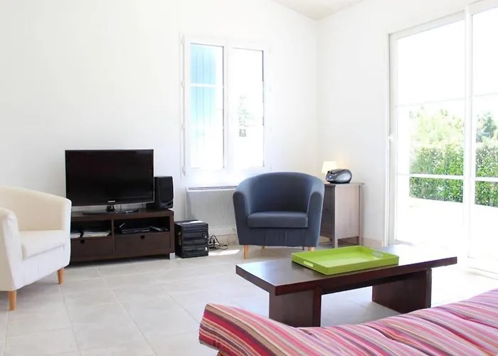 Maison 4 Pieces- 6 Couchages- Saint-denis D'oleron Sdo000-070 빌라 *